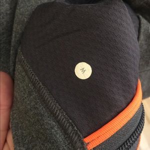 Men’s Lululemon jacket size Medium, EUC